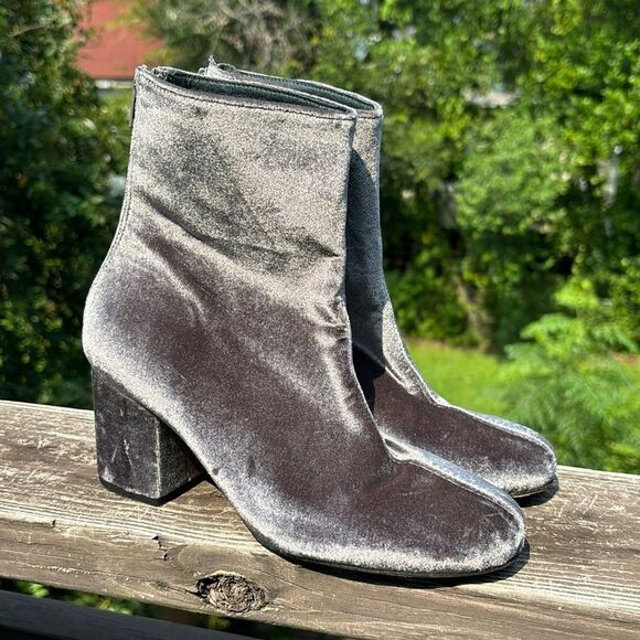 Free People Velvet Cecile Ankle Boot - Picture 4 of 13